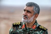عکس؛ سفر در زمان؛ تصویری کمتر دیده شده از دو سردار شهید جنگ ۱۲ روزه، هنگام کار بر روی یک موشک ایرانی؛ ۳۸ سال پیش