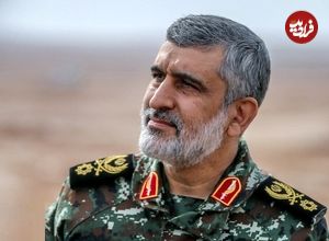 عکس؛ سفر در زمان؛ تصویری کمتر دیده شده از دو سردار شهید جنگ ۱۲ روزه، هنگام کار بر روی یک موشک ایرانی؛ ۳۸ سال پیش