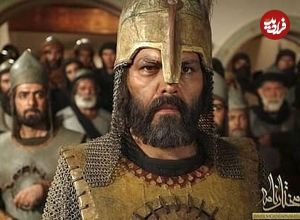 عکس؛ سفر به تاریخ؛ چهرۀ متفاوت «مختار ثقفی» (مختارنامه) در کنار «نیکی کریمی»؛ سال 1388