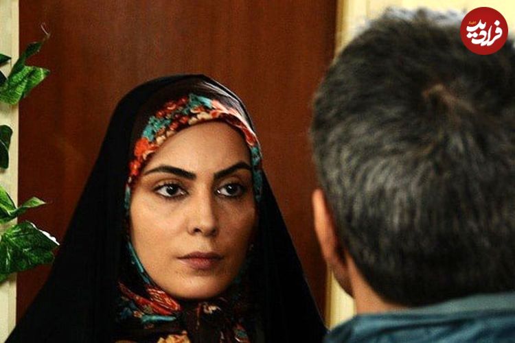 تصاویر؛ بازیگر سریال گاندو با لباس عروس در کنار دو فرزند خوانده‌اش