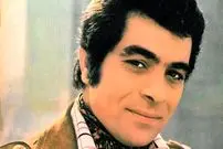 عکس| سفر در زمان؛ «بهروز وثوقی» در پشت صحنه فیلم ممل آمریکایی؛ سال 54