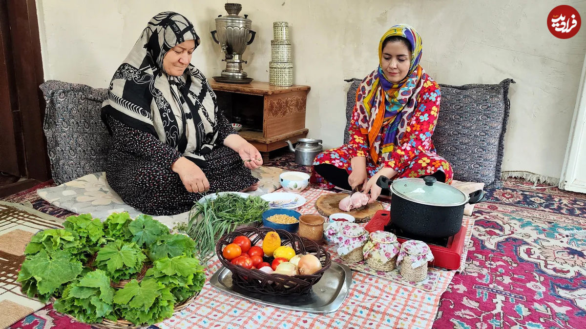 (ویدئو) فرآیند پخت دلمه آذربایجانی توسط خانواده روستایی آذری