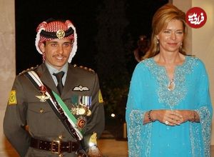 عکس؛ سفر در زمان؛ «ملکه نور، همسر چهارم ملک حسین پادشاه اردن» و پسرش «حمزه»؛ سال 1359