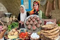 ببینید| غذای روستایی در ایران؛ پخت کوفته با گوشت چرخ کرده، سبزیجات و ادویه‌