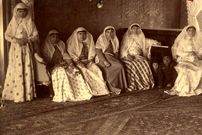 عکس؛ سفر در زمان؛ «عفت خانم دختر پرحاشیه مظفرالدین شاه»؛ دهه 1290
