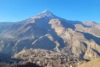 در دل دماوند چه می‌گذرد؛ چرا قله دماوند دیگر برف ندارد؟ پاسخ‌ مهدی زارع