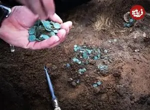 گنج سکه‌های 600 ساله که در کوزۀ شکسته پیدا شد