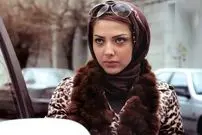 عکس| سفر زمان؛ «لیلا اوتادی» 3 ساله در حال عروسک‌بازی