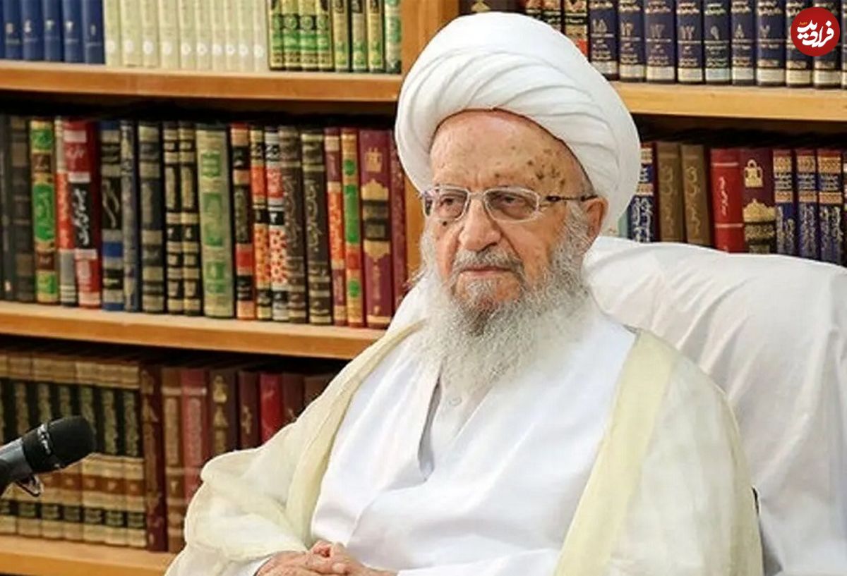 عکس؛ سفر به تاریخ؛ «آیتالله مکارم شیرازی» در ساحل چابهار؛ سال 1356