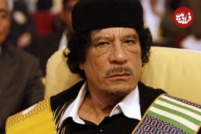 عکس| سفر در زمان؛ «سرهنگ قذافی» به همراه یک عکاس زن فرانسوی در خانه اش در طرابلس؛ سال 1351