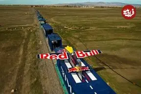 ببینید| یک خلبان هواپیمای خود را روی قطار در حال حرکت با سرعت ۱۲۰ کیلومتر بر ساعت فرود آورد