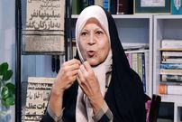 عکس؛ سفر به تاریخ؛ «فائزه، دختر هاشمی رفسنجانی» در 13 سالگی در کنار پدر؛ دهۀ 1350