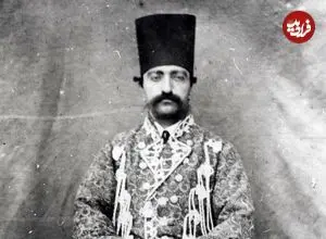 عکس| سفر به تاریخ؛ ژست پیروزمندانۀ «ناصرالدین شاه» بعد از شکار گراز