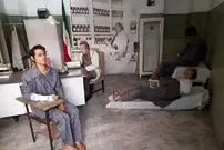عکس| سفر در زمان؛ «کوچصفهانی» بازجوی بی رحم ساواک در دادگاه انقلاب؛ اسفند 57