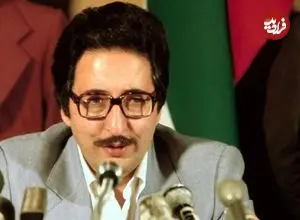 عکس| سفر در زمان؛ دیدار «بنی صدر» با «امام خمینی»؛ سال 1359