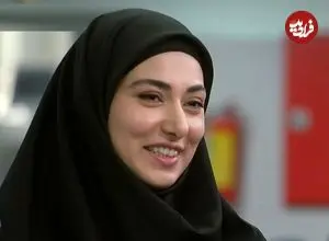 عکس| سفر زمان؛ چهرۀ «مریم» (سریال ساهره) در حال اجرای دکلمه در یک کنسرت