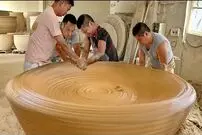 (ویدئو) فرآیند دیدنی ساخت گلدان های غول پیکر توسط استادان چینی