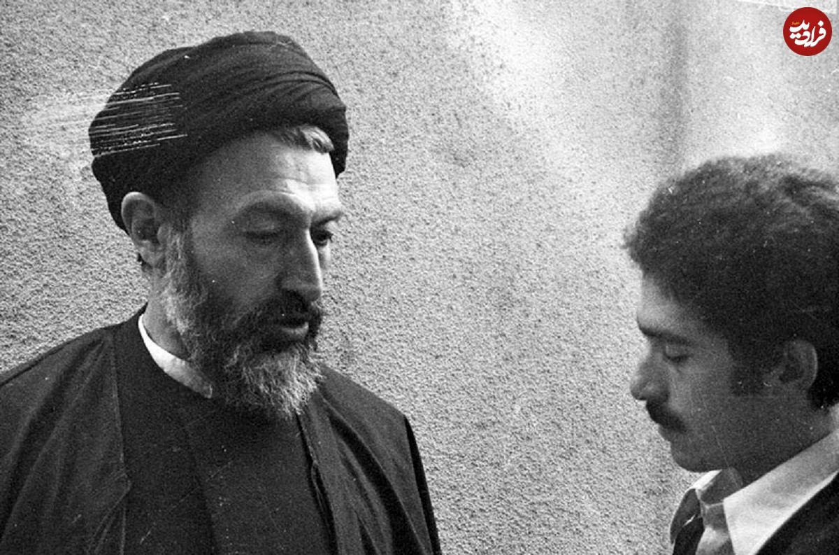 عکس؛ سفر در زمان؛ «شهید بهشتی در فرودگاه هامبورگ آلمان»؛ دهه 40