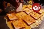 ببینید| غذای خیابانی در هند؛ پخت املت با تخم مرغ و نان تست در دهلی نو