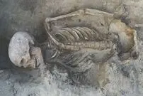گنجینۀ طلایی از مقبرۀ هزارسالۀ سه جنگجو بیرون آمد