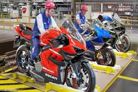 ببینید| موتورسیکلت های قدرتمند و محبوب دوکاتی چگونه تولید می شوند؟