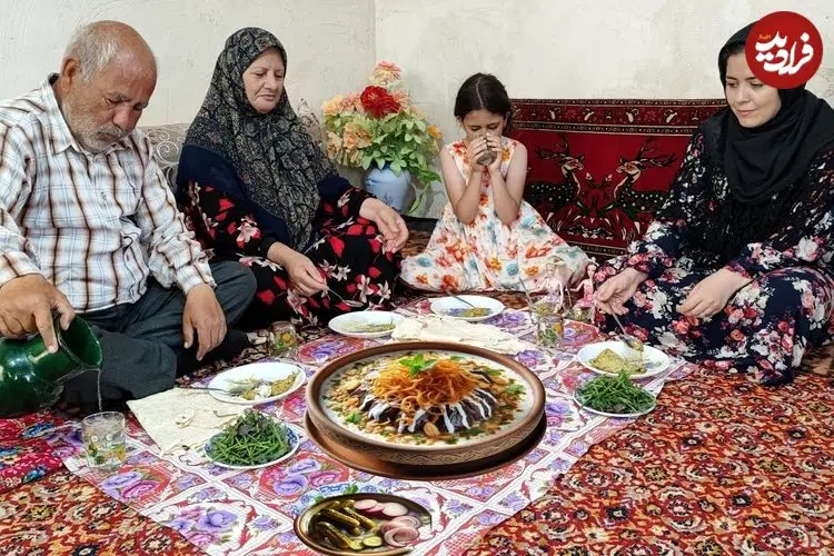 ببینید| غذای روستایی در ایران؛ پخت کشک بادمجان، خورشت بامیه و تهیه کره محلی