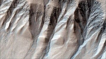 (عکس) شباهت عجیب یک منطقه از مریخ به کره زمین 