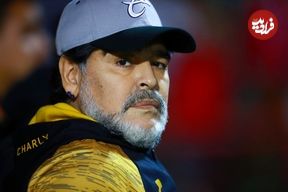 عکس| سفر در زمان؛ «دیگو مارادونا» و هم تیمی هایش در حال تمرین در لندن؛ سال 1359