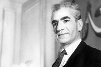 عکس| سفر در زمان؛ «ملکه الیزابت دوم و محمدرضا پهلوی» در یک مهمانی؛ سال 1338