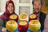 ببینید| غذای روستایی در افغانستان؛ پخت یک غذای متفاوت با برنج و کلم توسط زوج افغان