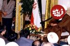 عکس؛ سفر در تاریخ؛ «صحبت خصوصی شهید بهشتی و هاشمی رفسنجانی در حاشیه نماز جمعه تهران»؛ سال 59