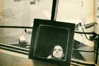 سفر به ایران قدیم؛ بدون اجازه این زن در فرودگاه مهرآباد آب از آب تکان نمی خورد!