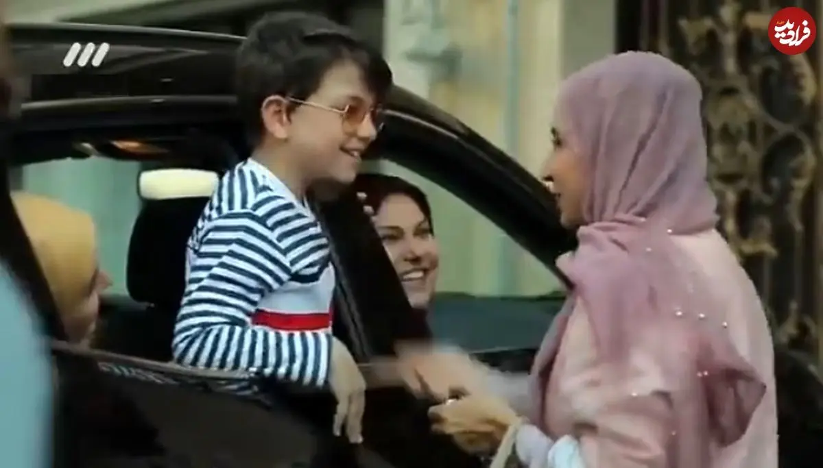 عکس| سفر زمان؛ چهرۀ «علی ثروتیان» (سریال آنام) در 17 سالگی در کنار «حامد بهداد»