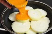 ببینید| طرز تهیه یک غذای ساده با سیب زمینی و تخم مرغ
