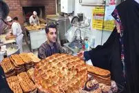 ببینید| غذای خیابانی در ایران؛ مراحل پخت نان بربری در یک نانوایی تهران