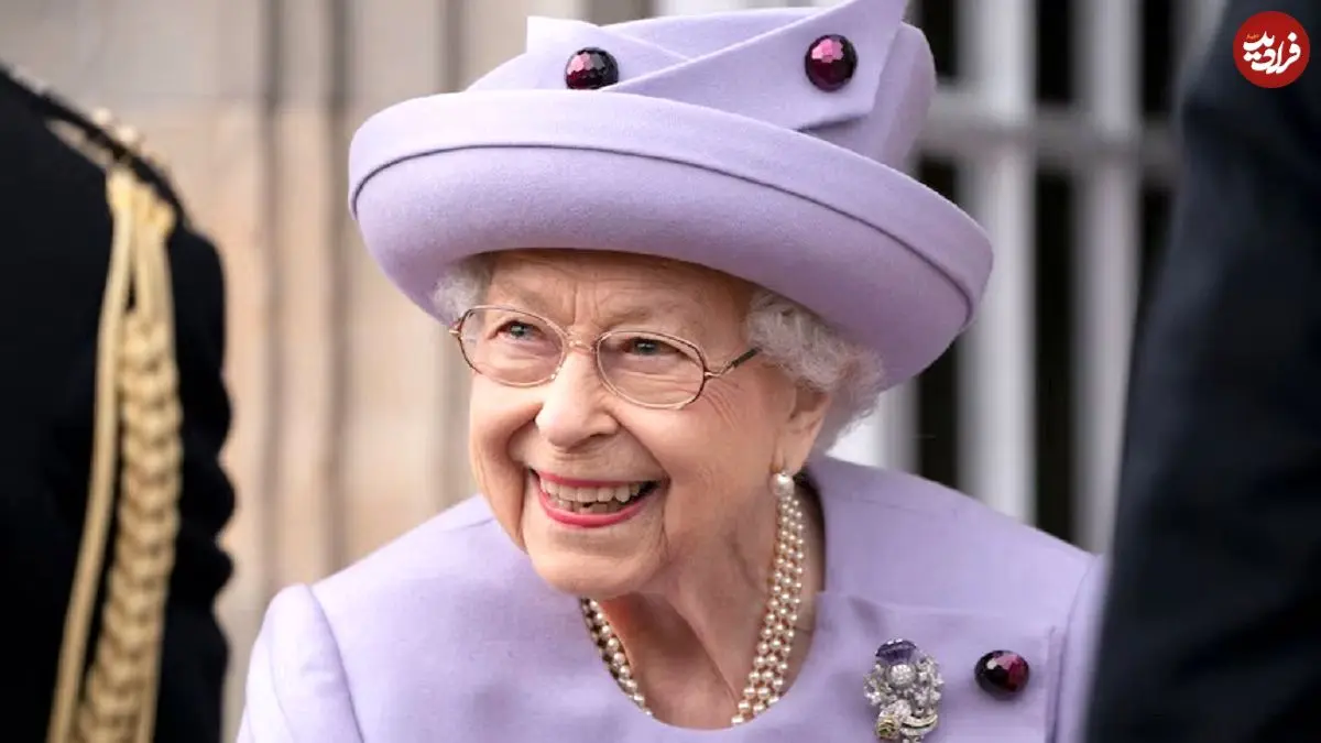 عکس| سفر در زمان؛ «ملکه الیزابت دوم» در کلاس درس و در کنار خواهرش؛ سال 1316