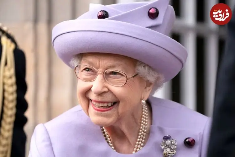 عکس| سفر در زمان؛ «ملکه الیزابت دوم» در کلاس درس و در کنار خواهرش؛ سال 1316