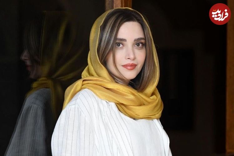 عکس؛ بهنوش طباطبایی بازیگر در تولد ۴۴ سالگی‌ همراه با پدر و مادر 