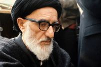 عکس؛ سفر در زمان؛ «آیت الله طالقانی در حال سخنرانی در مدرسه فیضیه قم»؛ سال 58