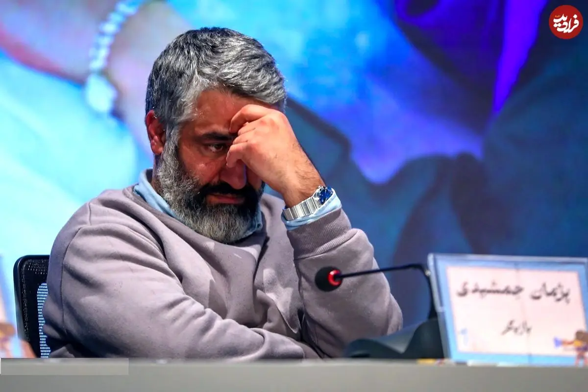 عکس| چهره خبرساز روز؛ دیدار «پژمان جمشیدی» با وکلایش بعد بازگشت از کانادا