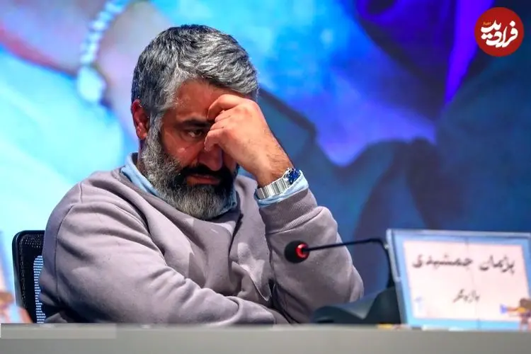 عکس| چهره خبرساز روز؛ دیدار «پژمان جمشیدی» با وکلایش بعد بازگشت از کانادا