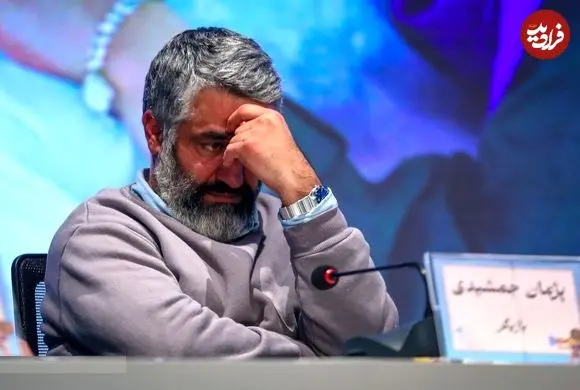 عکس| چهره خبرساز روز؛ دیدار «پژمان جمشیدی» با وکلایش بعد بازگشت از کانادا