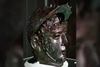 گنجینه‌ای که پسر جوان در مزرعه پشت خانه کشف کرد