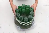(ویدئو) این گلدان زیبا را با بطری شیشه ای و سیمان مثل آب خوردن در خانه بسازید