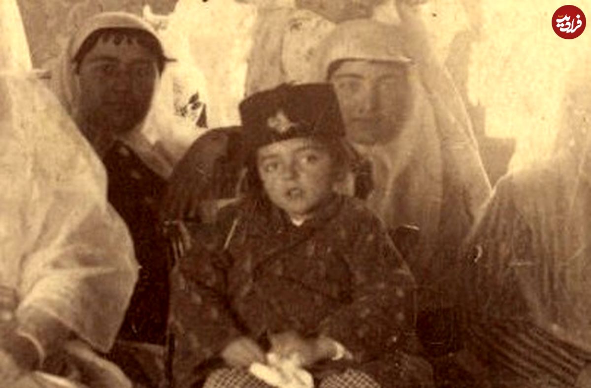 عکس؛ سفر به تاریخ؛ جشن تولد «ناصرالدین میرزا» نوۀ «ناصرالدین شاه» با حضور زنان مظفرالدین شاه
