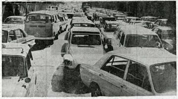( تصاویر) عکس جالب از ترافیک تهران ۴۰سال قبل؛ جولان پیکان در خیابان‌ها