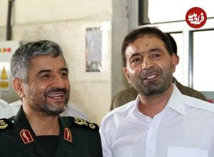 عکس؛ سفر در زمان؛ «فضانورد مشهور روس» در کنار مزار پدر صنعت موشکی ایران؛ سال 94