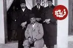 عکس| سفر زمان؛ عکس یادگاری مظفرالدین شاه با شکار آویزان از درخت