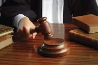 مرد میانسال: زنم وارد اتاق اداره شد و با ناخنهایش همه صورتم را زخمی کرد