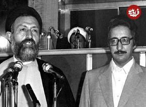 عکس؛ سفر در زمان؛ تابوت «بنی صدر» روی دوش نزدیکان اش در پاریس؛ سال 1400